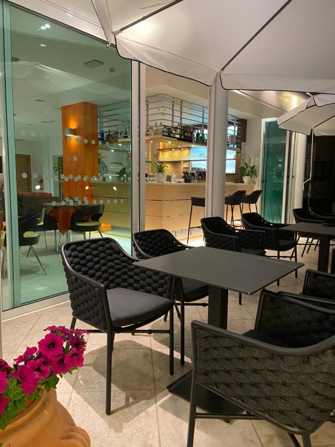 Hotel San Francisco リニャーノ・サッビアドーロ エクステリア 写真