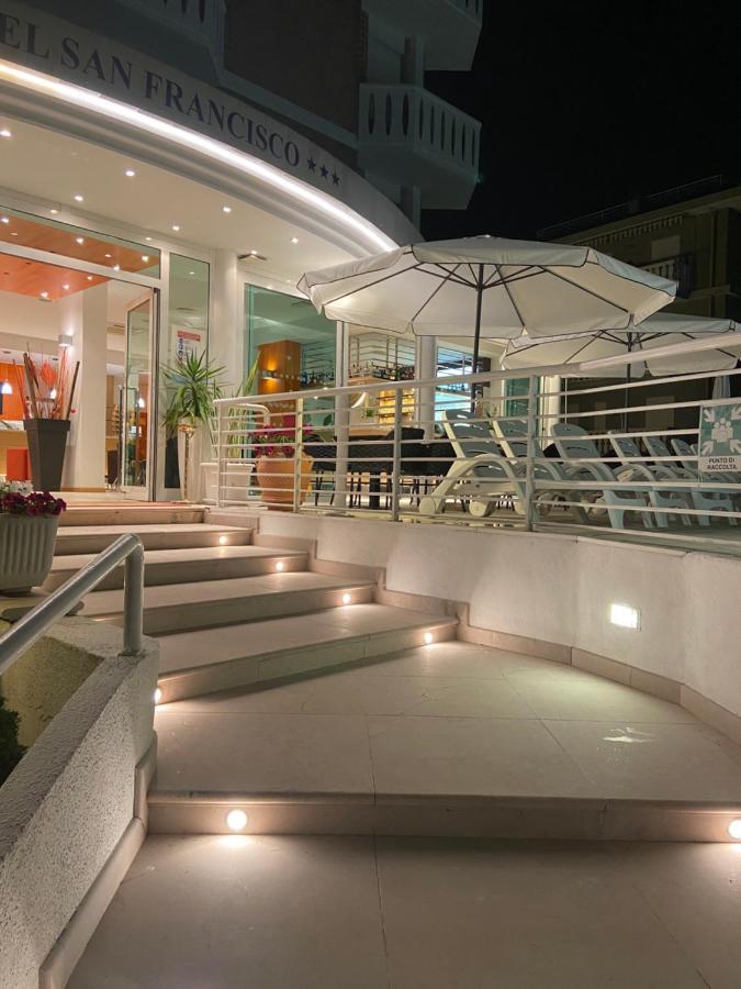 Hotel San Francisco リニャーノ・サッビアドーロ エクステリア 写真